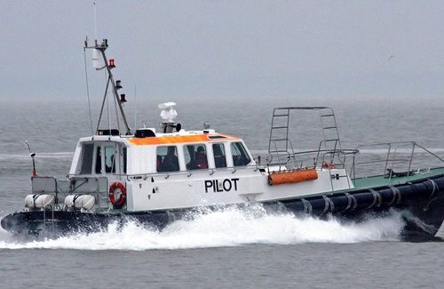 Pilot boat