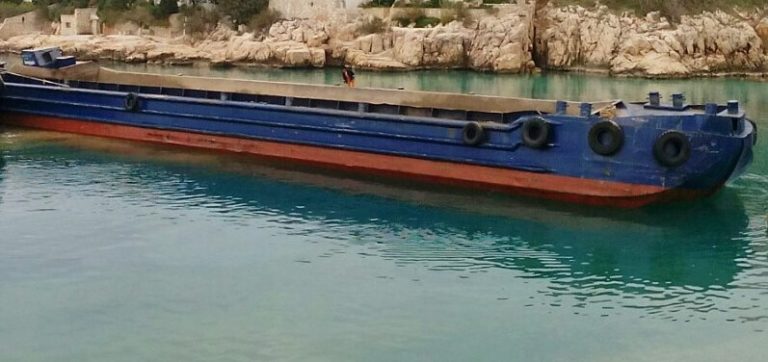 Split Hopper Barge - VL Maritime Services (Pty) Ltd