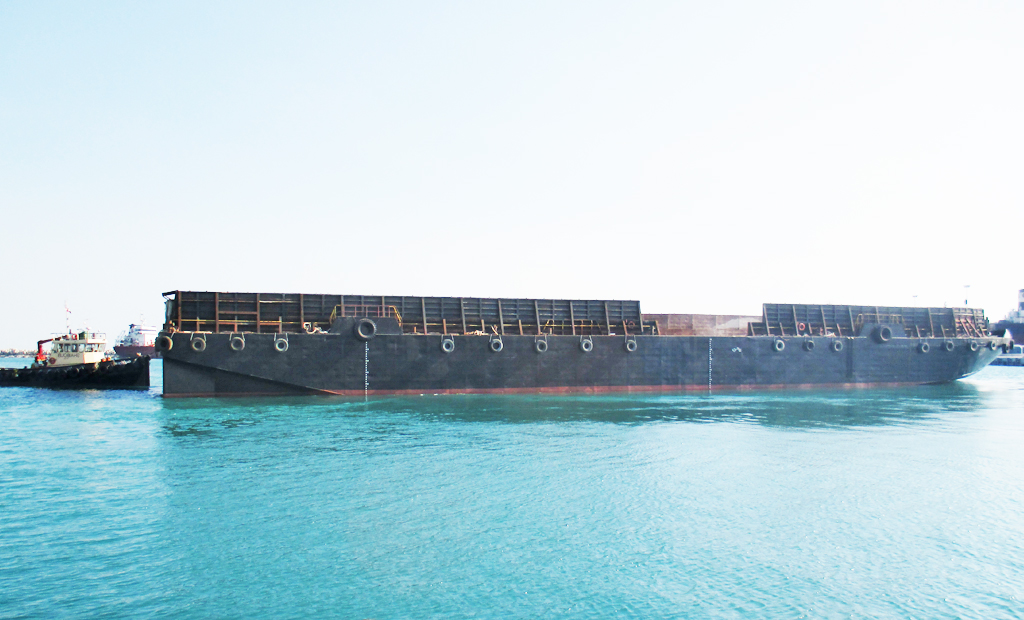 Deck cargo barge