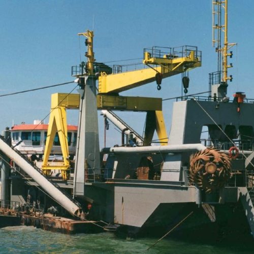32" dredger