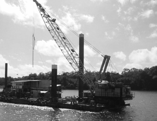 Grab dredger
