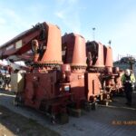 cargo rail crane